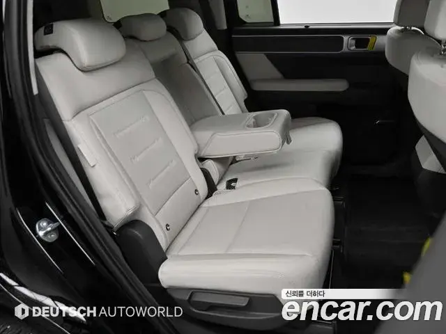 Hyundai Santa Fe 2025 — Photo 8/20