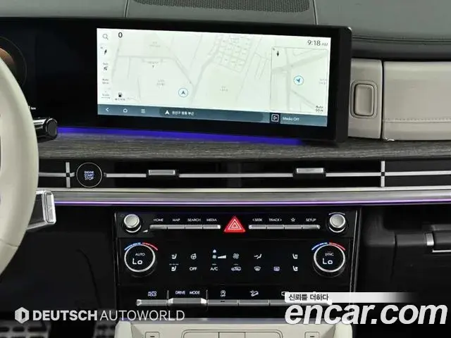 Hyundai Santa Fe 2025 — Photo 2/20