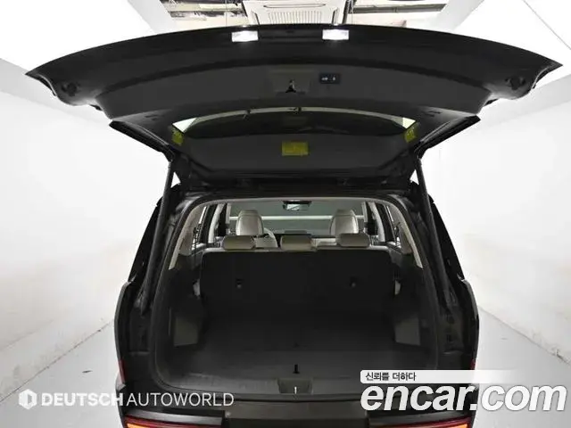 Hyundai Santa Fe 2025 — Photo 12/20