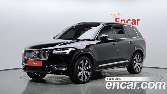Volvo XC90 2022 — Photo 9/38