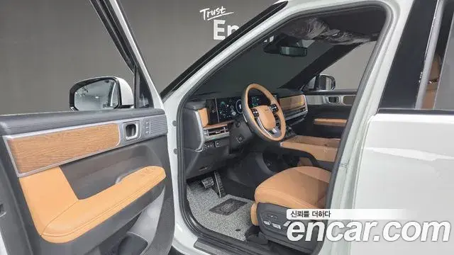 Hyundai Santa Fe 2023 — Photo 16/20