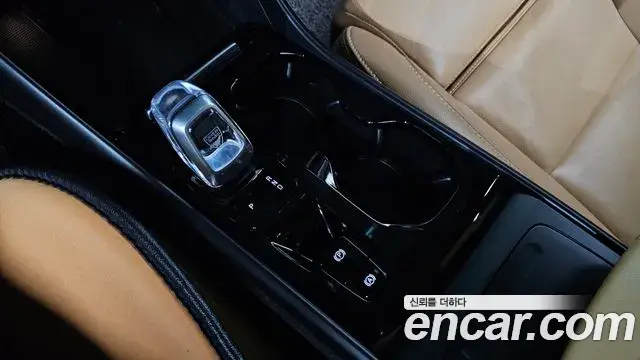 Volvo XC40 2021 — Şəkil 15/20