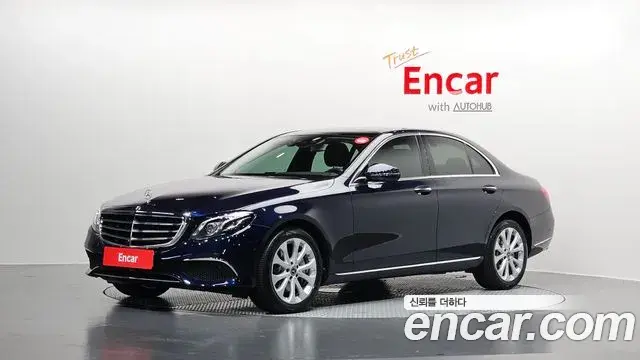 Mercedes-Benz E-Class 2019 — Фото 1/20
