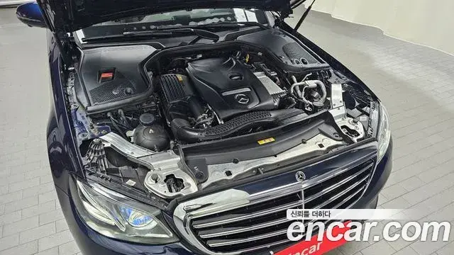 Mercedes-Benz E-Class 2019 — Фото 6/20