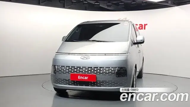Hyundai Staria 2023 — Фото 3/20