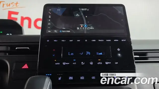 Hyundai Staria 2023 — Фото 15/20