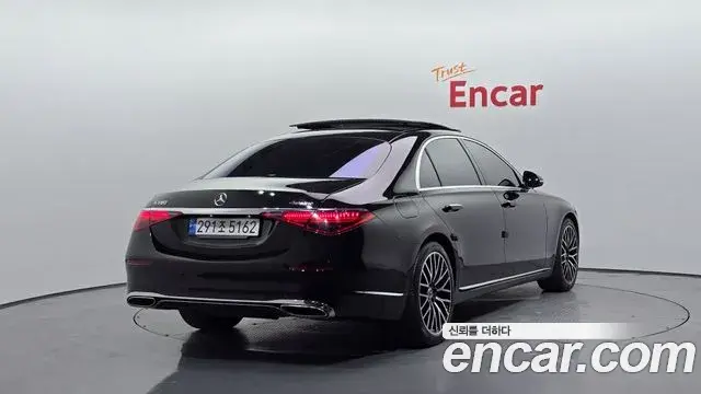Mercedes-Benz S-Class 2022 — Photo 2/20
