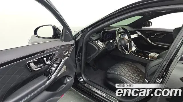 Mercedes-Benz S-Class 2022 — Photo 10/20