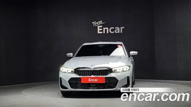 BMW 3 Series 2023 — Photo 11/20