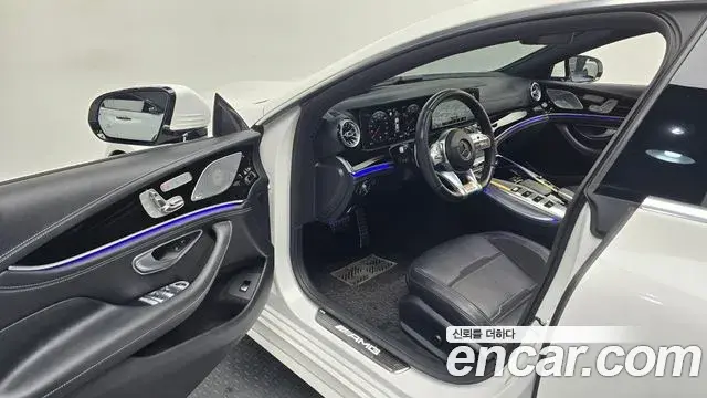 Mercedes-Benz AMG GT 2021 — Фото 11/20