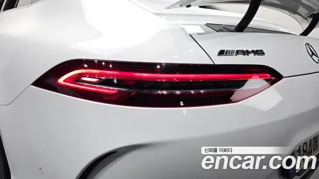 Mercedes-Benz AMG GT 2021 — ფოტო 2/32