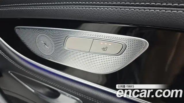 Mercedes-Benz AMG GT 2021 — ფოტო 30/32