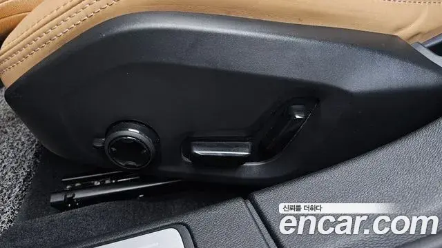 Volvo V60 Cross Country 2020 — ფოტო 30/38