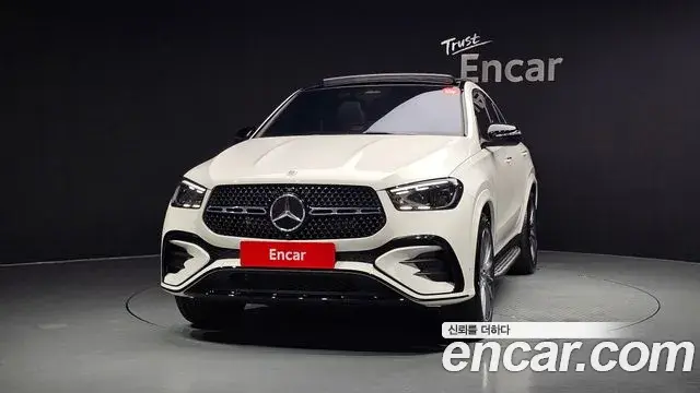 Mercedes-Benz GLE-Class 2026 — Şəkil 8/20