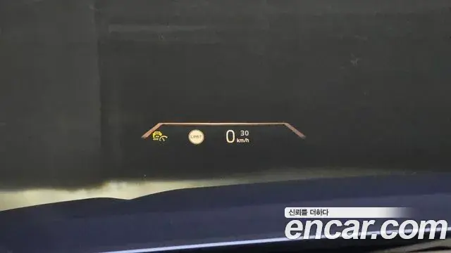 BMW 4 Series 2025 — Photo 13/20