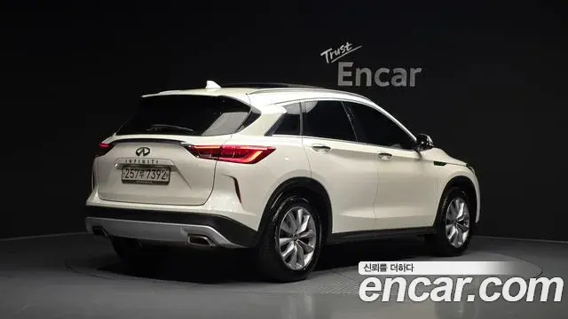 Infiniti QX50 2019 — ფოტო 23/30