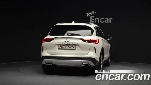 Infiniti QX50 2019 — ფოტო 19/30