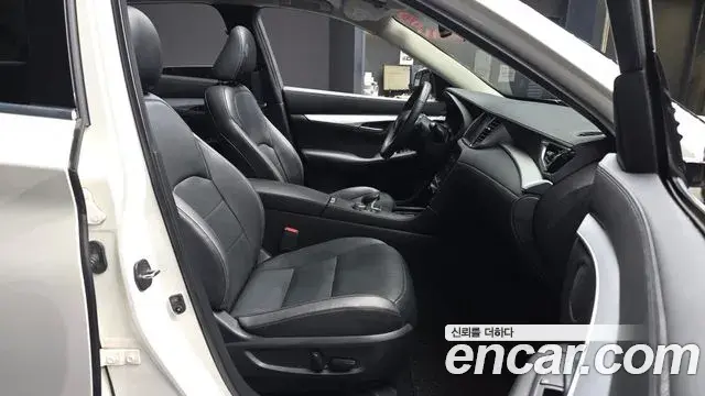 Infiniti QX50 2019 — ფოტო 5/30