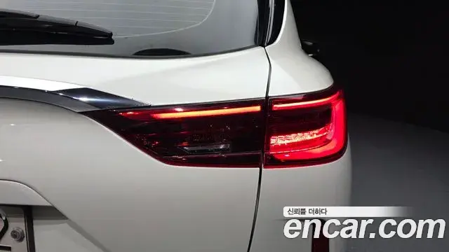 Infiniti QX50 2019 — ფოტო 15/30