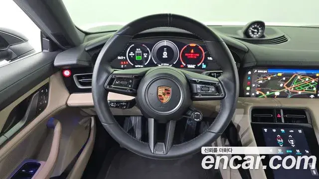 Porsche Taycan 2024 — ფოტო 23/36