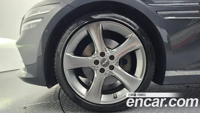 Genesis G80 2021 — Photo 8/32