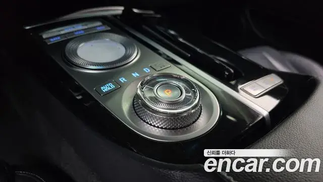 Genesis G80 2021 — Photo 16/32