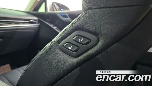 Genesis G80 2021 — Photo 28/32