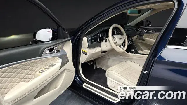 Genesis G70 2019 — Şəkil 14/20