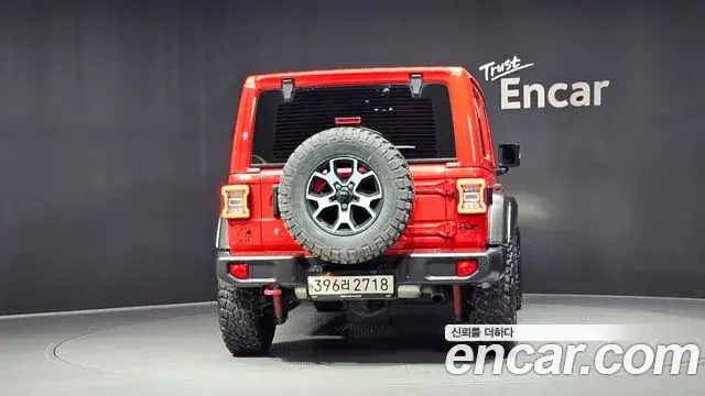 Jeep Wrangler 2019 — Şəkil 27/29