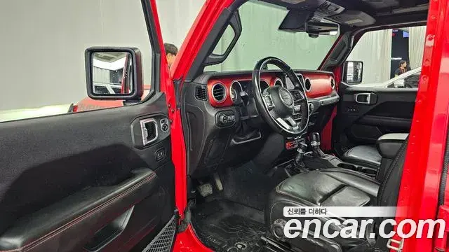 Jeep Wrangler 2019 — Şəkil 11/29