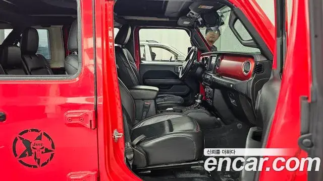 Jeep Wrangler 2019 — Şəkil 17/29