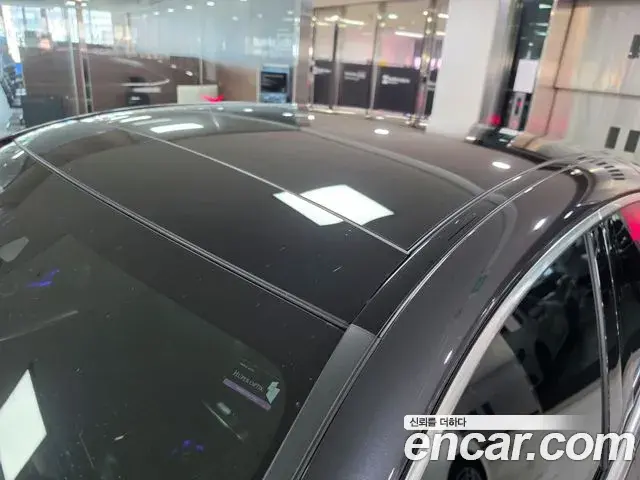 Mercedes-Benz GLC-Class 2024 — Photo 11/17