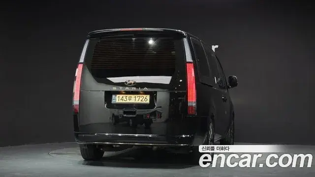Hyundai Staria 2021 — Photo 17/35