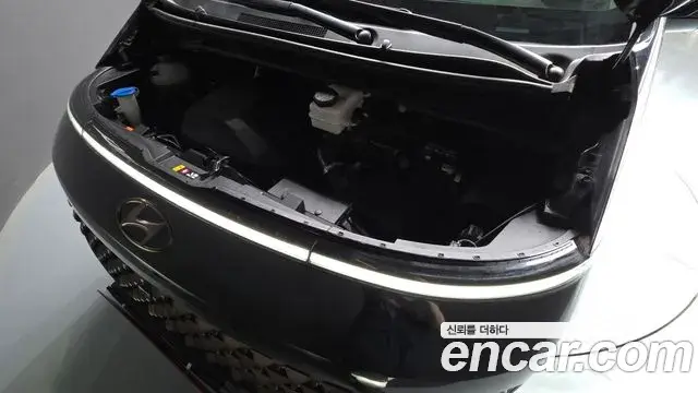 Hyundai Staria 2021 — Photo 29/35