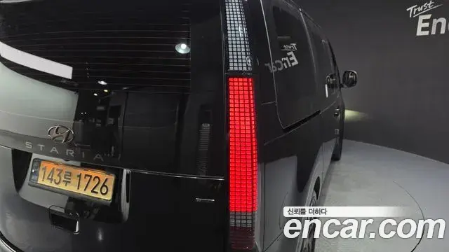 Hyundai Staria 2021 — Photo 9/35