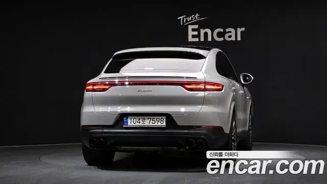 Porsche Cayenne 2021 — Фото 4/20