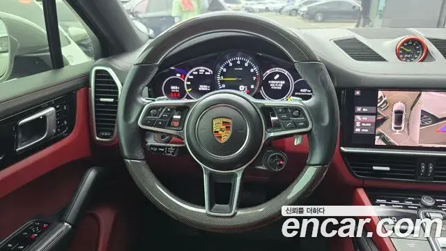 Porsche Cayenne 2021 — Фото 13/20