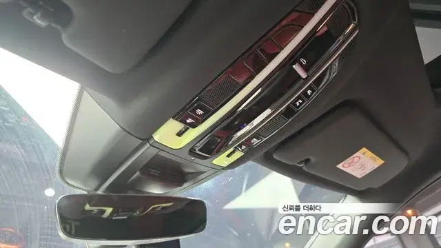 Porsche Cayenne 2021 — Şəkil 22/32
