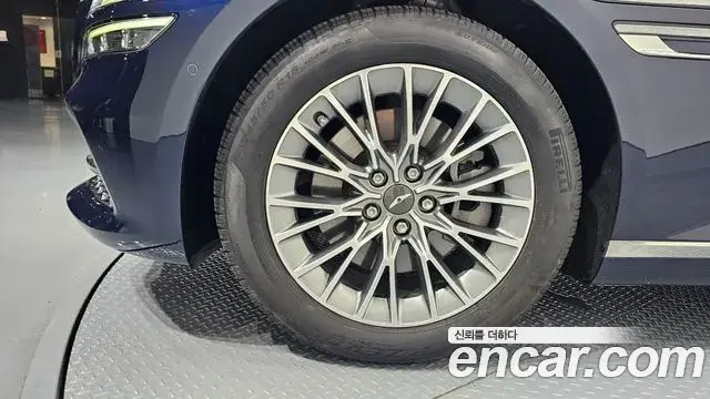 Genesis G80 2023 — Şəkil 30/34