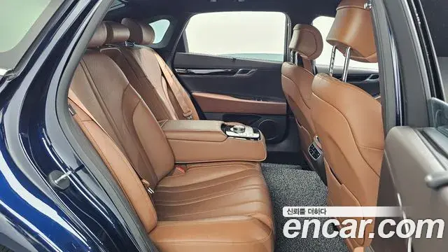 Genesis G80 2023 — Şəkil 13/34