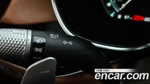 Genesis G80 2023 — Şəkil 9/34