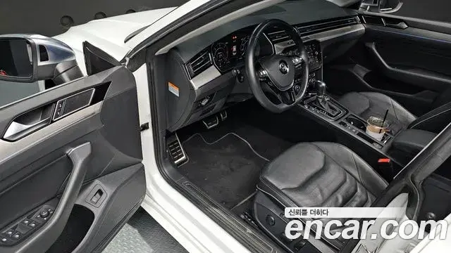 Volkswagen Arteon 2019 — Photo 20/33