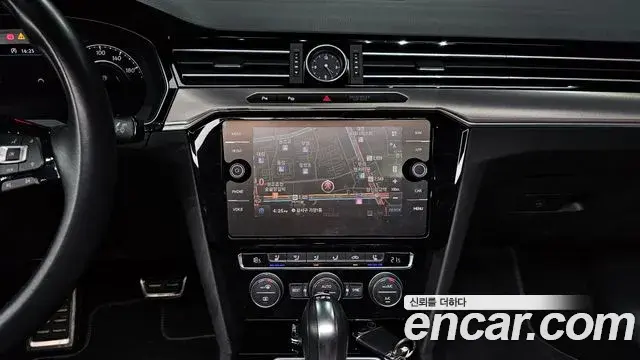 Volkswagen Arteon 2019 — Photo 25/33