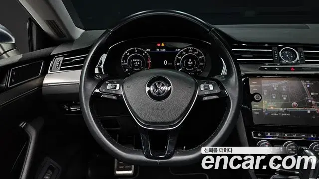 Volkswagen Arteon 2019 — Photo 28/33