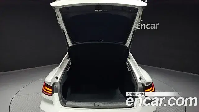 Volkswagen Arteon 2019 — Photo 29/33