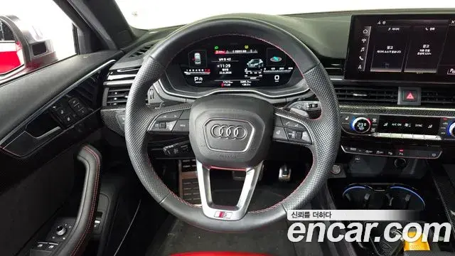 Audi A4 2021 — Фото 13/20
