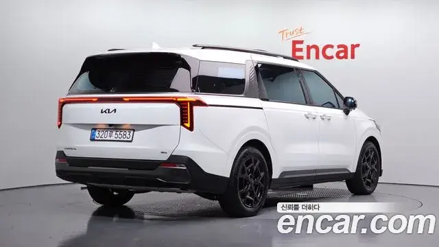 Kia Carnival 2025 — Photo 6/32