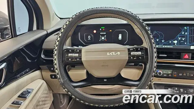 Kia Carnival 2025 — Photo 17/32