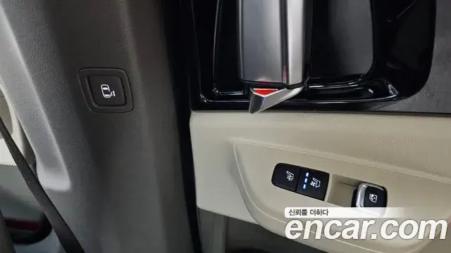 Kia Carnival 2025 — Photo 4/32