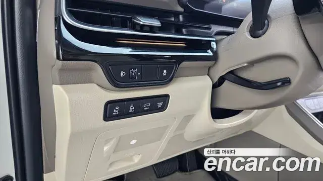 Kia Carnival 2025 — Photo 18/32